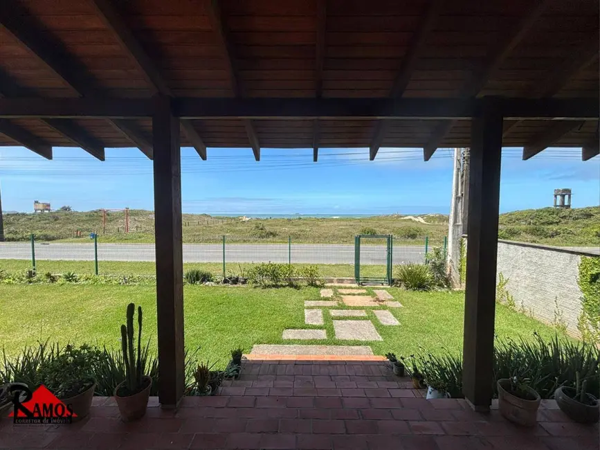 Foto 6 de Sala Comercial à venda, 700m2 em Balneario Barra Do Sul - SC