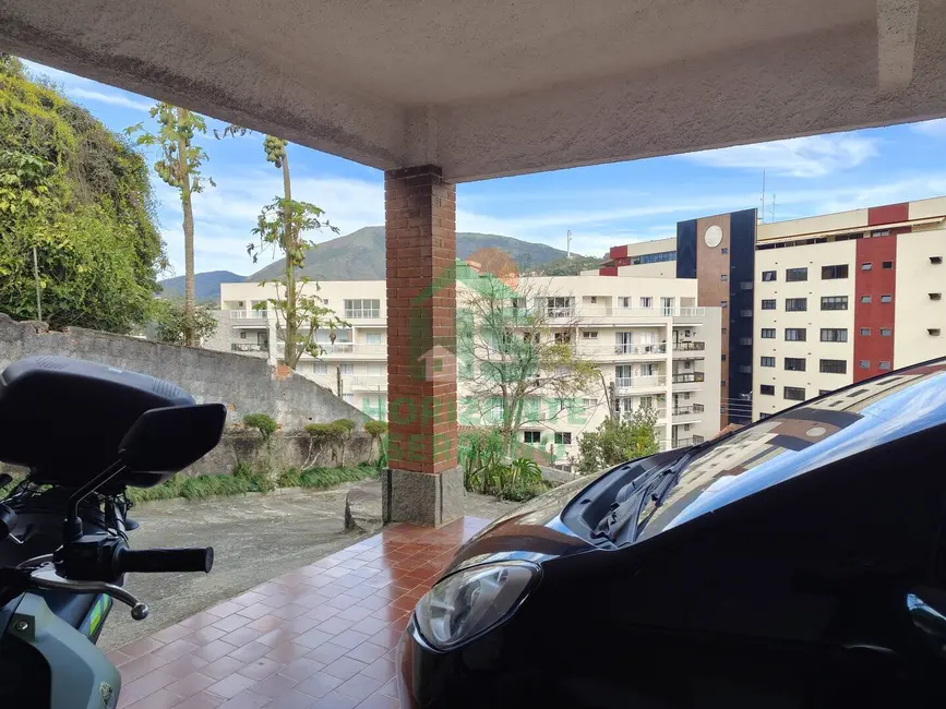 Casa com 3 quartos à venda, 149m2 em Agriões, Teresopolis - RJ - imagem 6 Foto 6 de Casa com 3 quartos à venda, 149m2 em Agriões, Teresopolis - RJ