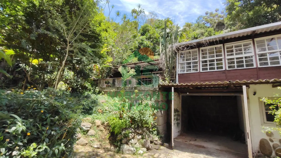 Foto 4 de Casa com 4 quartos à venda, 328m2 em Albuquerque, Teresopolis - RJ