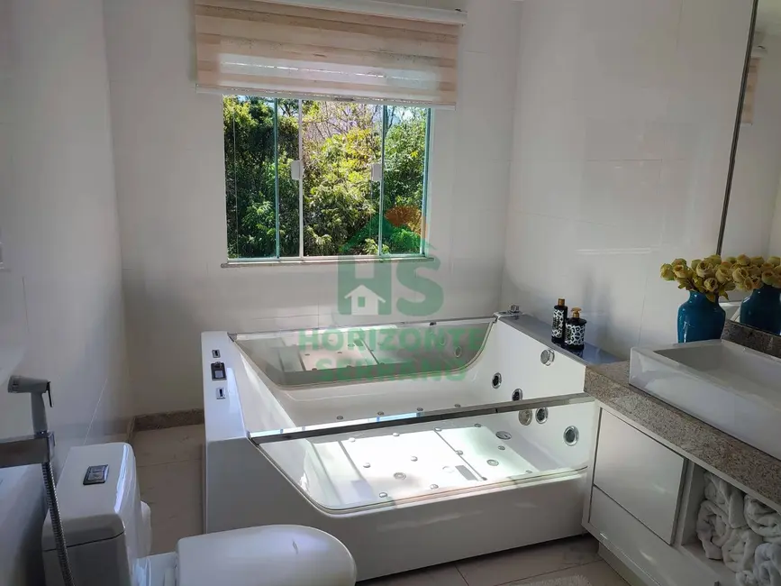 Foto 2 de Casa de Condomínio com 7 quartos à venda, 530m2 em Quebra Frascos, Teresopolis - RJ