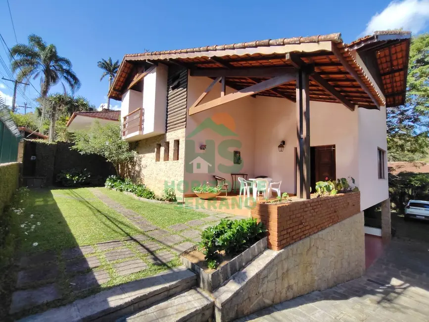 Casa com 5 quartos à venda, 245m2 em Iucas, Teresopolis - RJ - imagem 9 Foto 9 de Casa com 5 quartos à venda, 245m2 em Iucas, Teresopolis - RJ