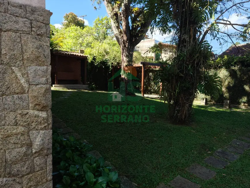 Casa com 5 quartos à venda, 245m2 em Iucas, Teresopolis - RJ - imagem 3 Foto 3 de Casa com 5 quartos à venda, 245m2 em Iucas, Teresopolis - RJ
