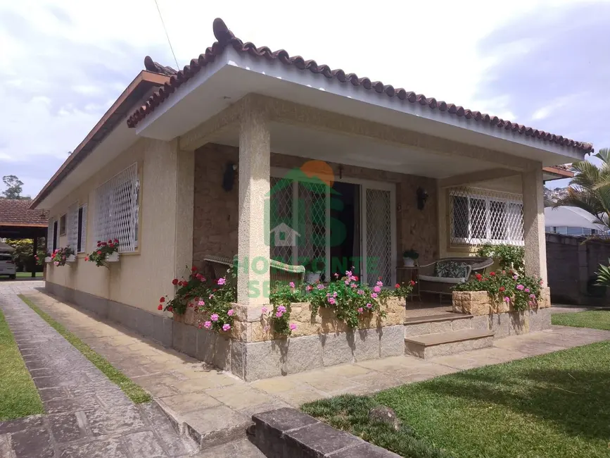 Casa com 3 quartos à venda, 141m2 em Várzea, Teresopolis - RJ - imagem 9 Foto 9 de Casa com 3 quartos à venda, 141m2 em Várzea, Teresopolis - RJ