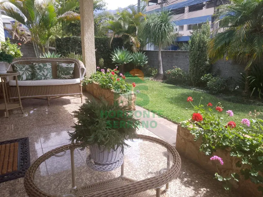 Casa com 3 quartos à venda, 141m2 em Várzea, Teresopolis - RJ - imagem 4 Foto 4 de Casa com 3 quartos à venda, 141m2 em Várzea, Teresopolis - RJ