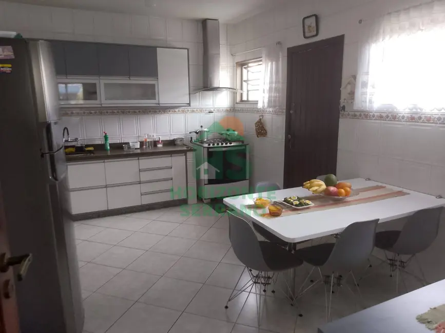 Casa com 3 quartos à venda, 141m2 em Várzea, Teresopolis - RJ - imagem 7 Foto 7 de Casa com 3 quartos à venda, 141m2 em Várzea, Teresopolis - RJ