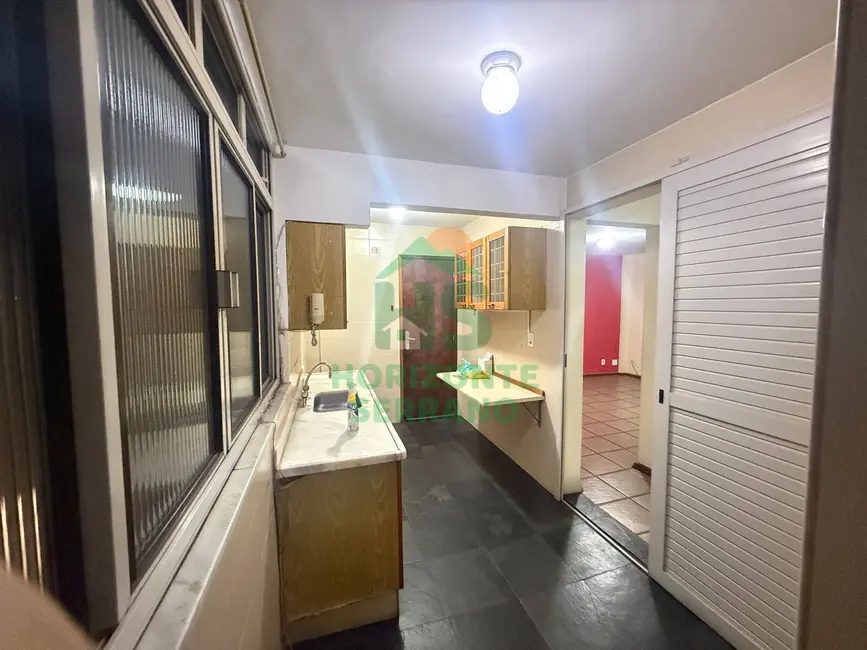 Foto 2 de Apartamento com 2 quartos à venda, 53m2 em Nossa Senhora de Fátima, Teresopolis - RJ