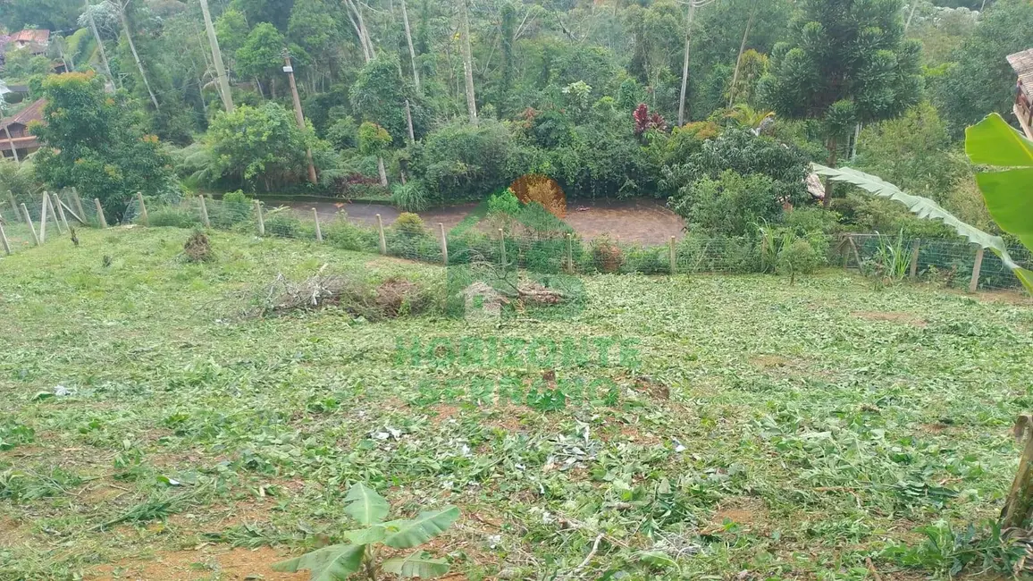 Foto 1 de Terreno / Lote à venda, 2125m2 em Albuquerque, Teresopolis - RJ