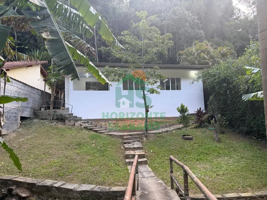 Foto 1 de Casa com 3 quartos à venda, 80m2 em Albuquerque, Teresopolis - RJ