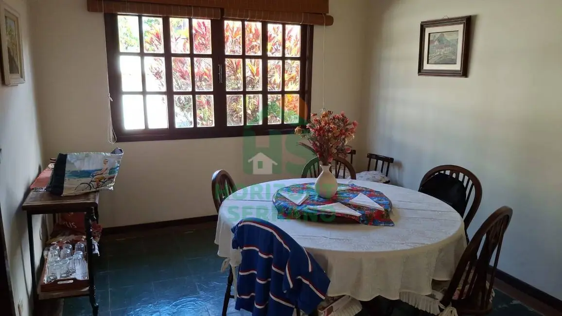 Foto 3 de Casa com 3 quartos à venda, 239m2 em Carlos Guinle, Teresopolis - RJ