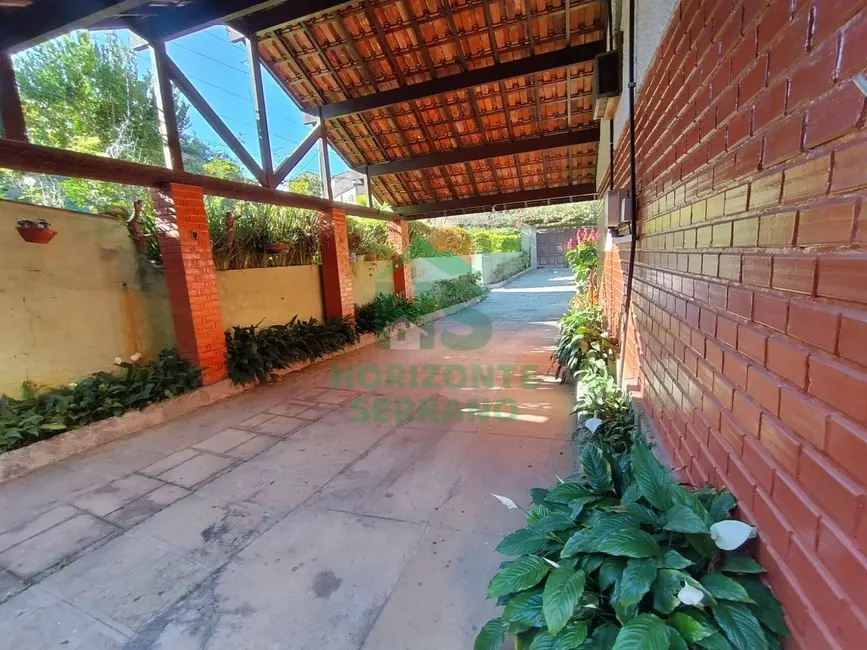Casa com 5 quartos à venda, 460m2 em Jardim Cascata, Teresopolis - RJ - imagem 6 Foto 6 de Casa com 5 quartos à venda, 460m2 em Jardim Cascata, Teresopolis - RJ
