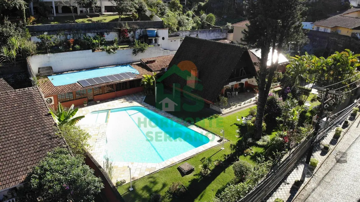 Casa com 5 quartos à venda, 460m2 em Jardim Cascata, Teresopolis - RJ - imagem 1 Foto 1 de Casa com 5 quartos à venda, 460m2 em Jardim Cascata, Teresopolis - RJ