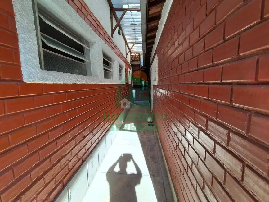Casa com 5 quartos à venda, 460m2 em Jardim Cascata, Teresopolis - RJ - imagem 9 Foto 9 de Casa com 5 quartos à venda, 460m2 em Jardim Cascata, Teresopolis - RJ