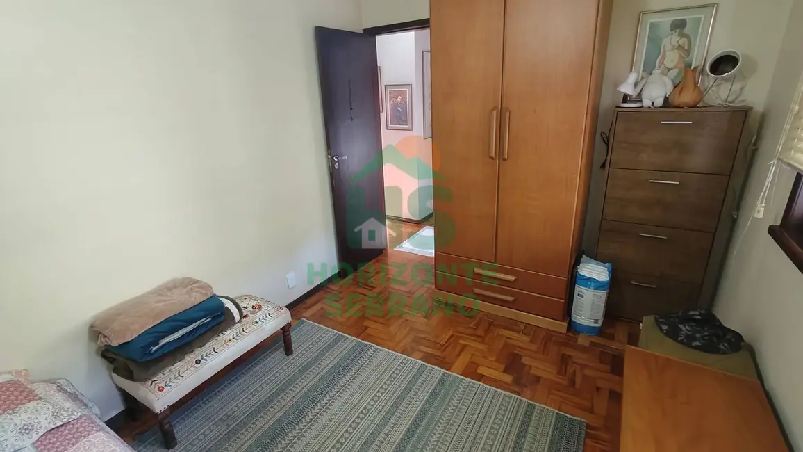 Casa com 4 quartos à venda, 180m2 em Carlos Guinle, Teresopolis - RJ - imagem 4 Foto 4 de Casa com 4 quartos à venda, 180m2 em Carlos Guinle, Teresopolis - RJ