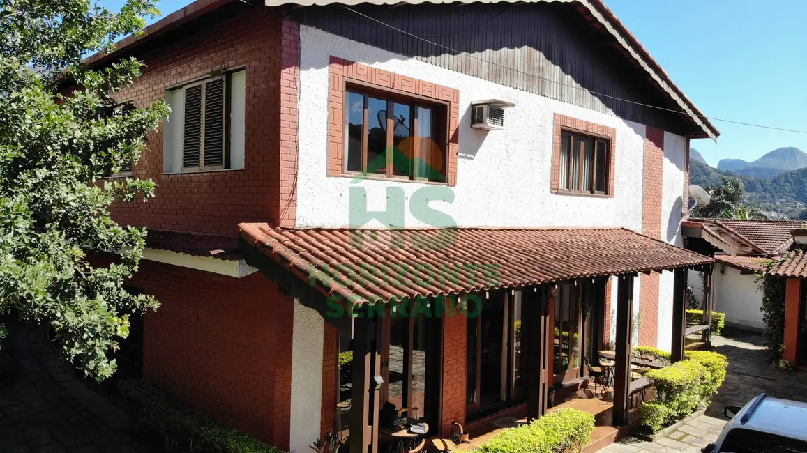 Foto 1 de Casa com 10 quartos à venda, 576m2 em Araras, Teresopolis - RJ