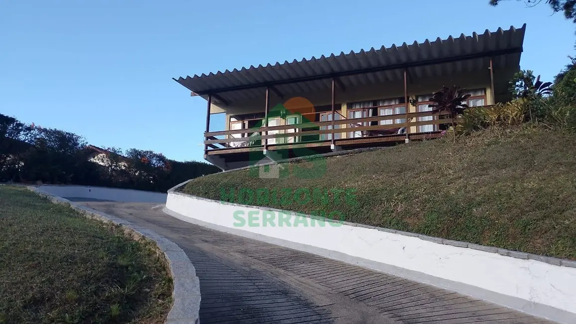 Casa com 5 quartos à venda, 310m2 em Iucas, Teresopolis - RJ - imagem 1 Foto 1 de Casa com 5 quartos à venda, 310m2 em Iucas, Teresopolis - RJ