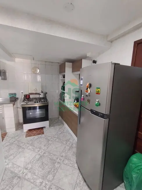 Foto 2 de Apartamento com 3 quartos à venda, 52m2 em Várzea, Teresopolis - RJ