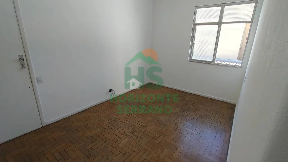 Foto 2 de Apartamento com 1 quarto à venda, 35m2 em Várzea, Teresopolis - RJ