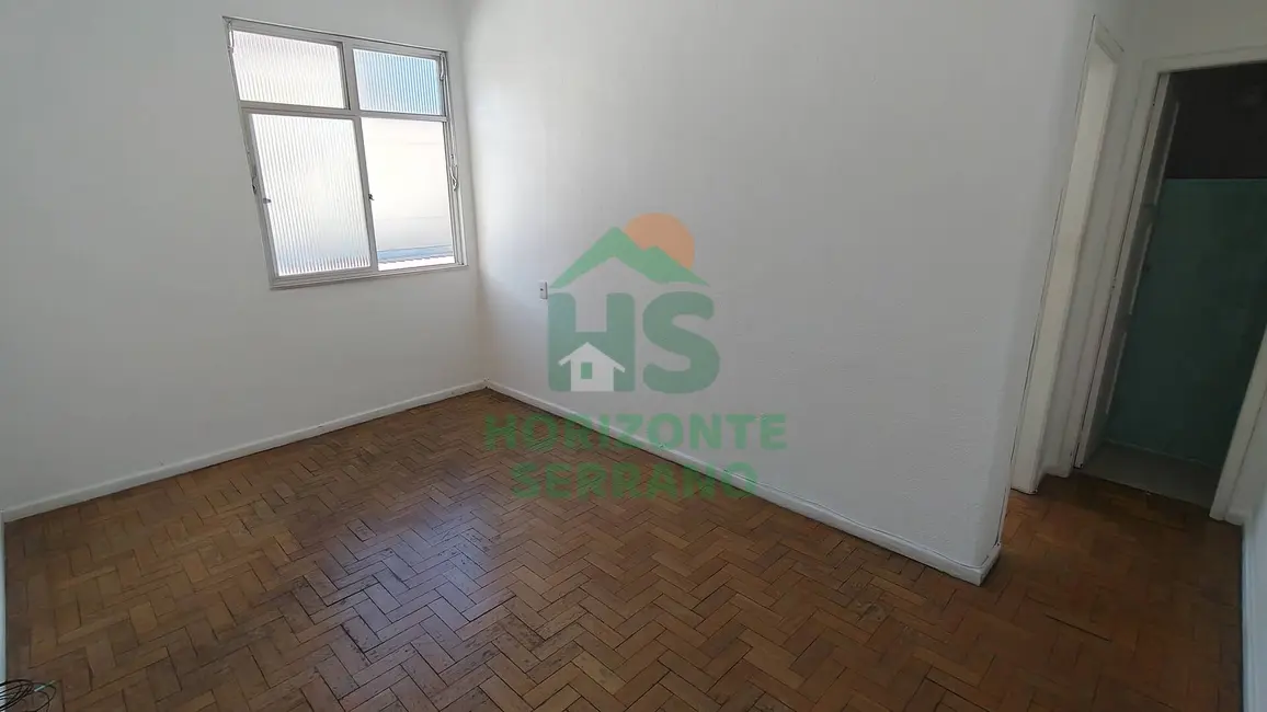 Foto 1 de Apartamento com 1 quarto à venda, 35m2 em Várzea, Teresopolis - RJ