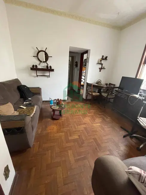 Foto 1 de Apartamento com 1 quarto à venda, 30m2 em Várzea, Teresopolis - RJ