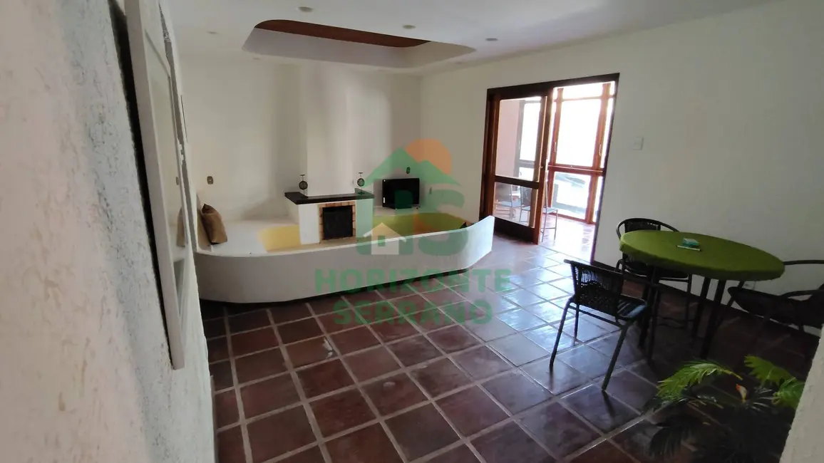 Casa com 5 quartos à venda, 230m2 em Carlos Guinle, Teresopolis - RJ - imagem 9 Foto 9 de Casa com 5 quartos à venda, 230m2 em Carlos Guinle, Teresopolis - RJ