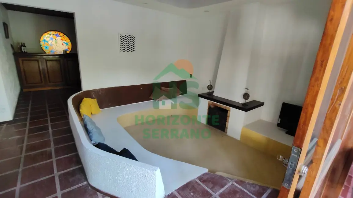 Casa com 5 quartos à venda, 230m2 em Carlos Guinle, Teresopolis - RJ - imagem 8 Foto 8 de Casa com 5 quartos à venda, 230m2 em Carlos Guinle, Teresopolis - RJ