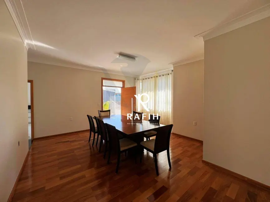 Foto 6 de Casa com 3 quartos à venda, 895m2 em Jardim Europa, Assis - SP