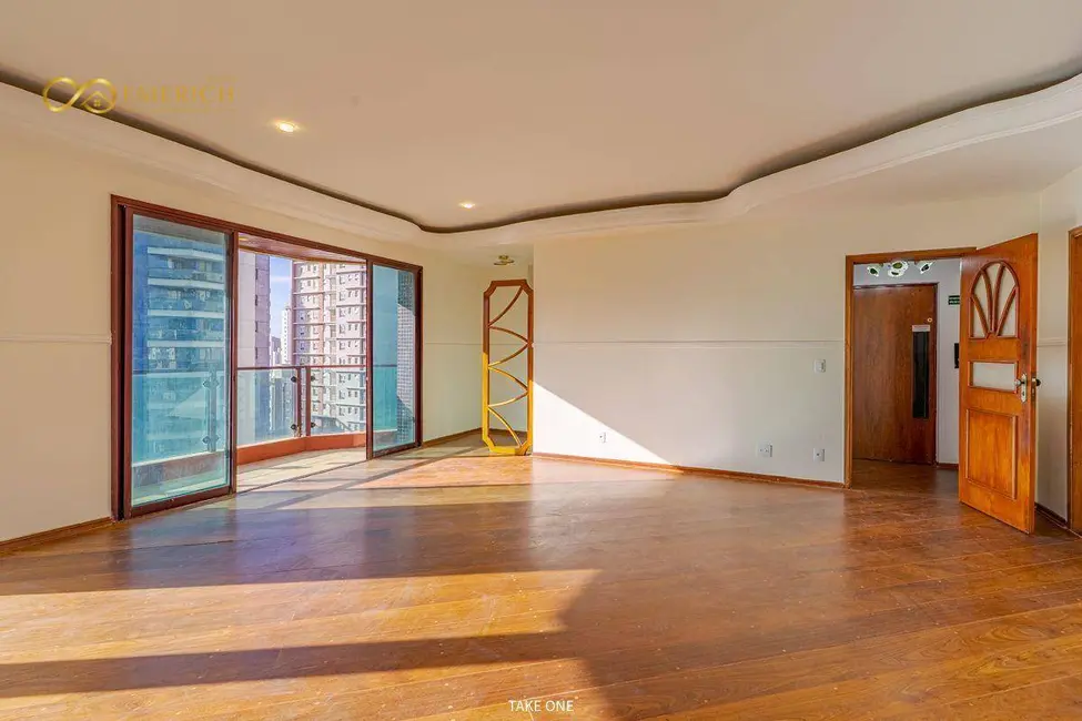 Foto 3 de Apartamento com 3 quartos à venda, 233m2 em Cambuí, Campinas - SP