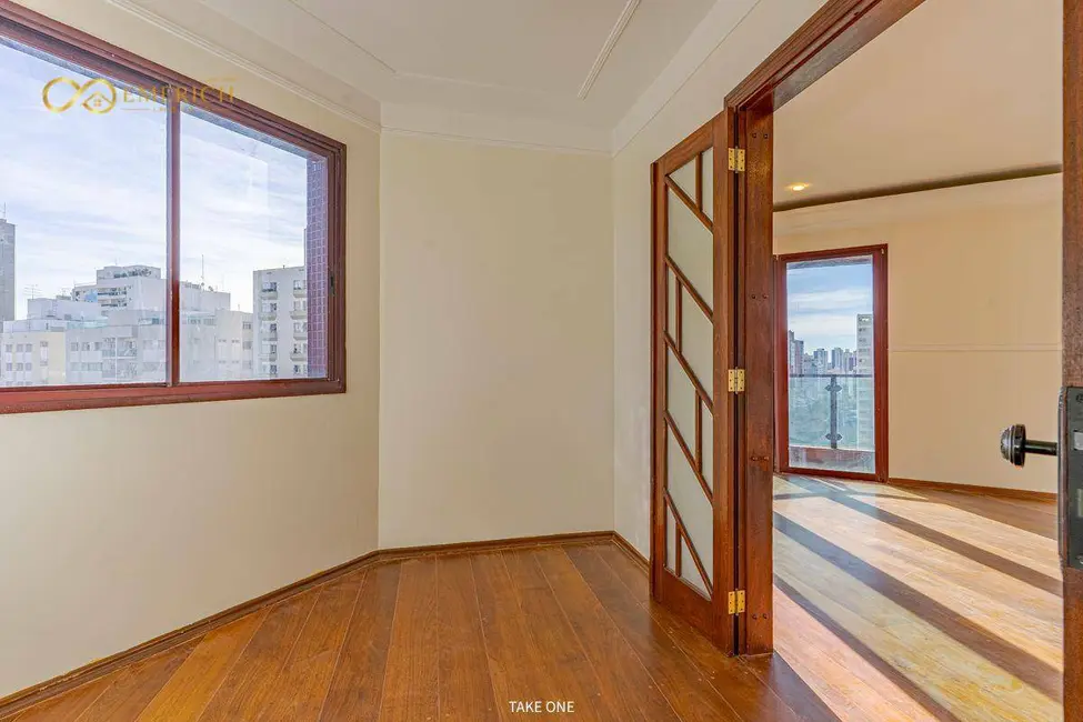Foto 6 de Apartamento com 3 quartos à venda, 233m2 em Cambuí, Campinas - SP