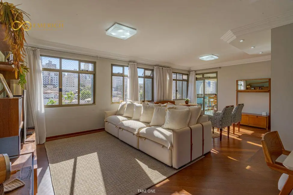 Apartamento com 4 quartos à venda, 212m2 em Cambuí, Campinas - SP - imagem 3 Foto 3 de Apartamento com 4 quartos à venda, 212m2 em Cambuí, Campinas - SP