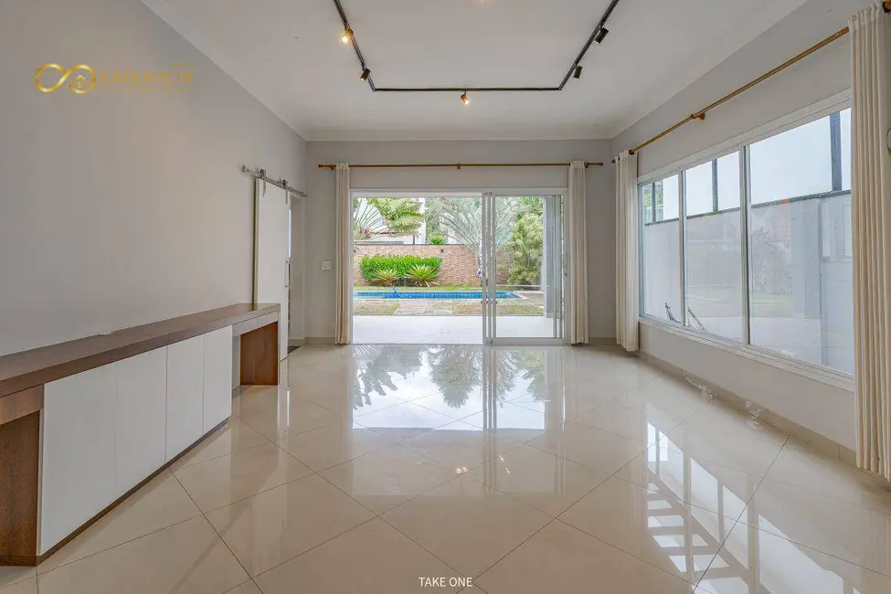 Casa de Condomínio com 3 quartos à venda, 360m2 em Swiss Park, Campinas - SP - imagem 4 Foto 4 de Casa de Condomínio com 3 quartos à venda, 360m2 em Swiss Park, Campinas - SP