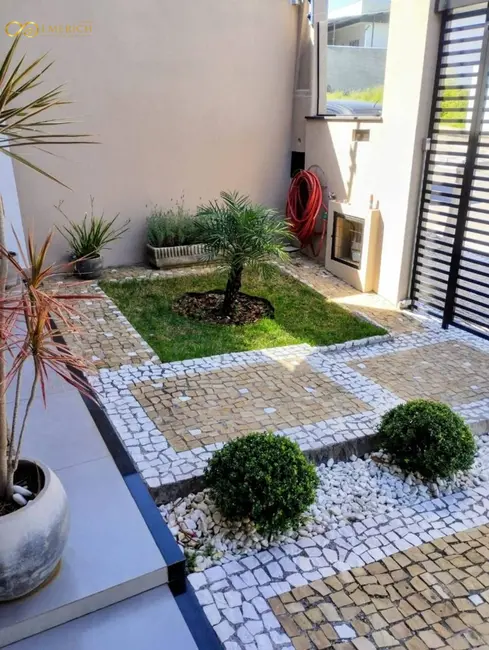 Foto 3 de Casa com 3 quartos à venda, 250m2 em Bosque, Vinhedo - SP