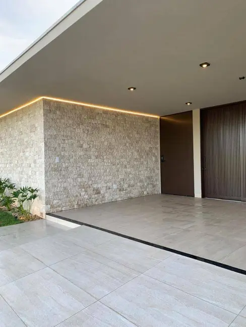 Casa de Condomínio com 3 quartos à venda, 400m2 em Sao Jose Do Rio Preto - SP - imagem 2 Foto 2 de Casa de Condomínio com 3 quartos à venda, 400m2 em Sao Jose Do Rio Preto - SP