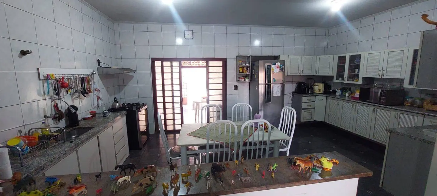 Foto 9 de Casa com 3 quartos à venda, 450m2 em Jardim Alto Alegre, Sao Jose Do Rio Preto - SP