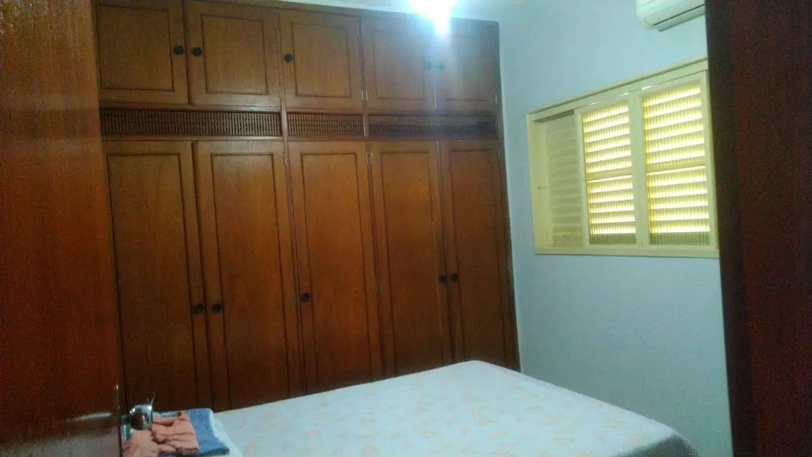 Casa com 3 quartos à venda, 272m2 em Jardim Canaã, Sao Jose Do Rio Preto - SP - imagem 4 Foto 4 de Casa com 3 quartos à venda, 272m2 em Jardim Canaã, Sao Jose Do Rio Preto - SP
