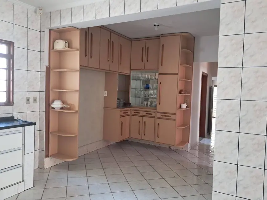 Casa com 2 quartos à venda, 340m2 em Vila Ercília, Sao Jose Do Rio Preto - SP - imagem 6 Foto 6 de Casa com 2 quartos à venda, 340m2 em Vila Ercília, Sao Jose Do Rio Preto - SP