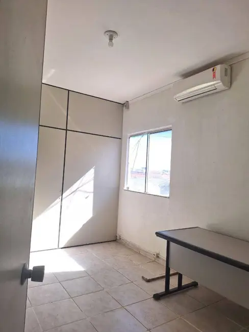 Sala Comercial para alugar, 10m2 em Universitário, Sao Jose Do Rio Preto - SP - imagem 1 Foto 1 de Sala Comercial para alugar, 10m2 em Universitário, Sao Jose Do Rio Preto - SP