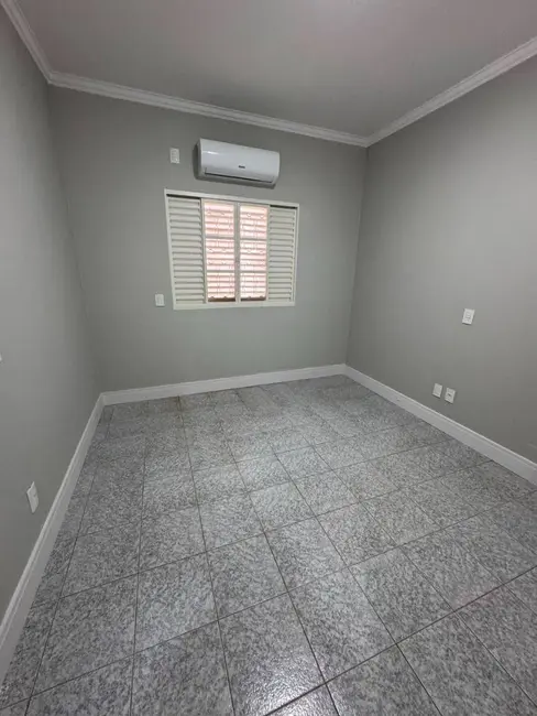 Casa para alugar, 450m2 em Universitário, Sao Jose Do Rio Preto - SP - imagem 8 Foto 8 de Casa para alugar, 450m2 em Universitário, Sao Jose Do Rio Preto - SP