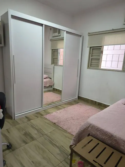 Casa com 2 quartos à venda, 200m2 em Parque Residencial Maria Zorita, Sao Jose Do Rio Preto - SP - imagem 6 Foto 6 de Casa com 2 quartos à venda, 200m2 em Parque Residencial Maria Zorita, Sao Jose Do Rio Preto - SP