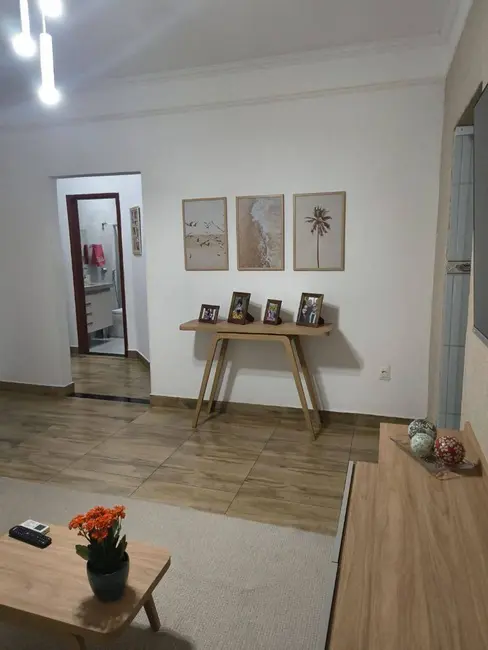 Casa com 2 quartos à venda, 200m2 em Parque Residencial Maria Zorita, Sao Jose Do Rio Preto - SP - imagem 5 Foto 5 de Casa com 2 quartos à venda, 200m2 em Parque Residencial Maria Zorita, Sao Jose Do Rio Preto - SP