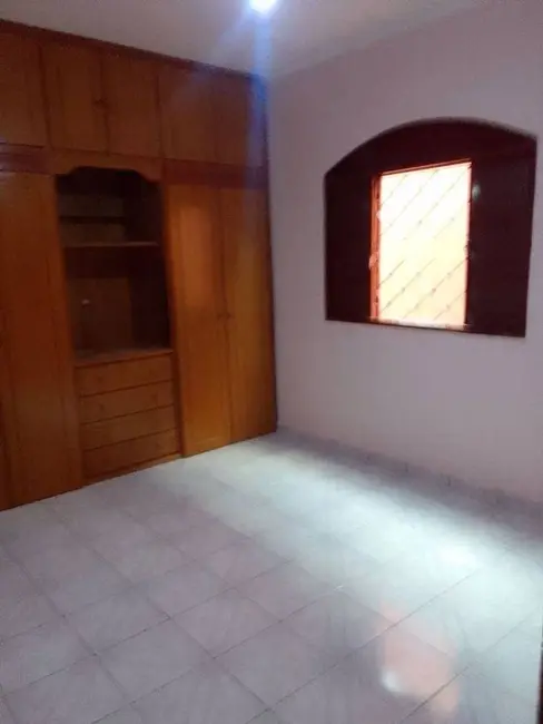 Casa com 3 quartos à venda, 200m2 em Solo Sagrado, Sao Jose Do Rio Preto - SP - imagem 8 Foto 8 de Casa com 3 quartos à venda, 200m2 em Solo Sagrado, Sao Jose Do Rio Preto - SP