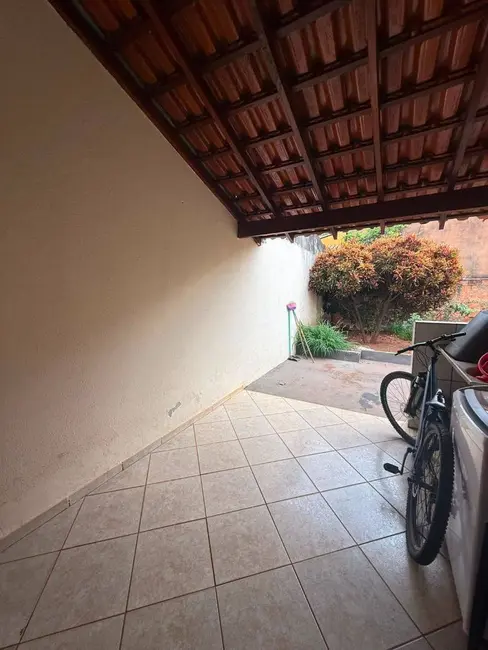 Casa com 3 quartos à venda, 275m2 em Jardim Alice, Sao Jose Do Rio Preto - SP - imagem 2 Foto 2 de Casa com 3 quartos à venda, 275m2 em Jardim Alice, Sao Jose Do Rio Preto - SP