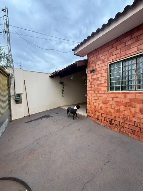 Casa com 3 quartos à venda, 275m2 em Jardim Alice, Sao Jose Do Rio Preto - SP - imagem 3 Foto 3 de Casa com 3 quartos à venda, 275m2 em Jardim Alice, Sao Jose Do Rio Preto - SP