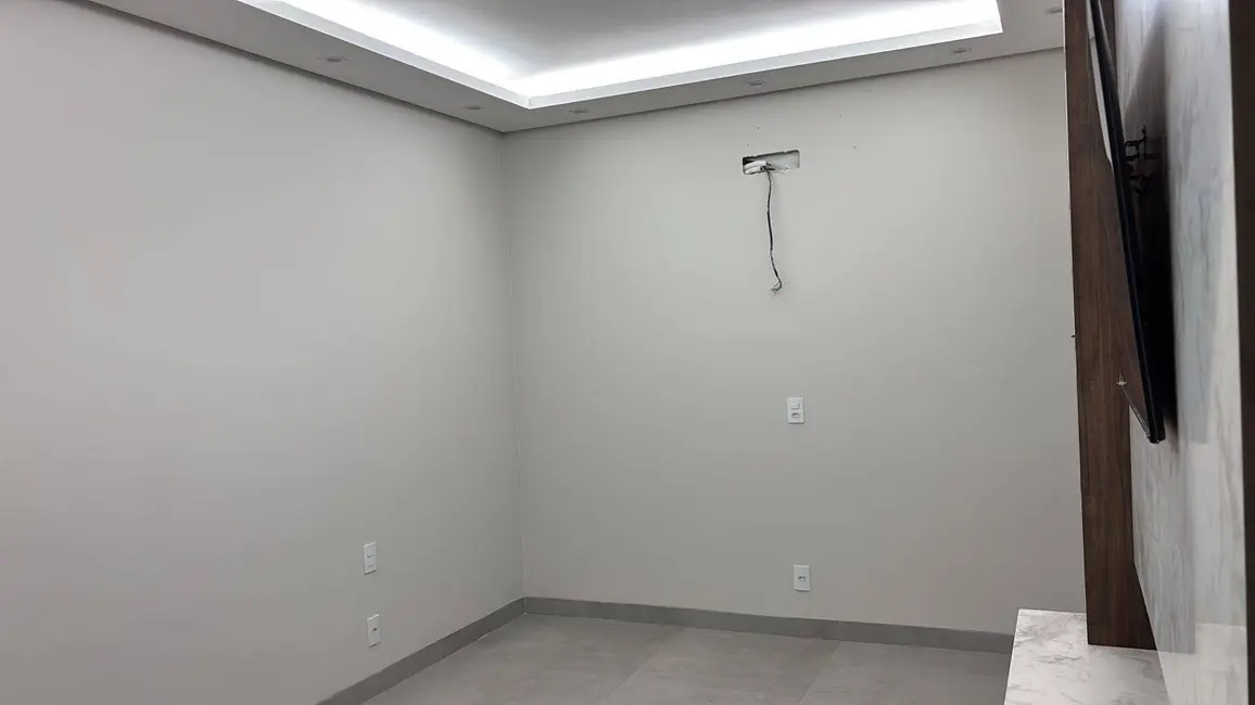 Foto 2 de Casa com 3 quartos à venda, 230m2 em Sao Jose Do Rio Preto - SP