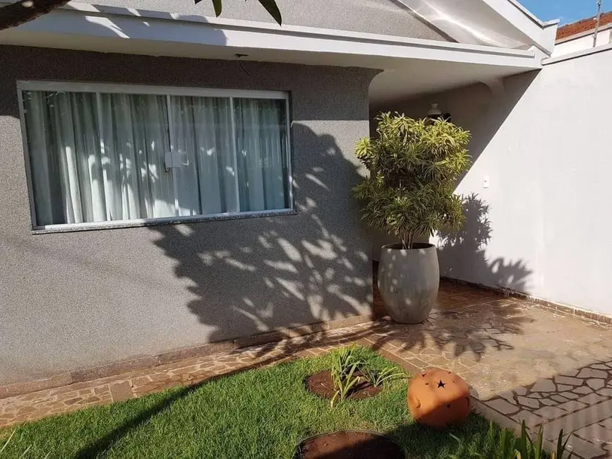 Casa com 3 quartos à venda, 355m2 em Jardim Paulista, Sao Jose Do Rio Preto - SP - imagem 5 Foto 5 de Casa com 3 quartos à venda, 355m2 em Jardim Paulista, Sao Jose Do Rio Preto - SP
