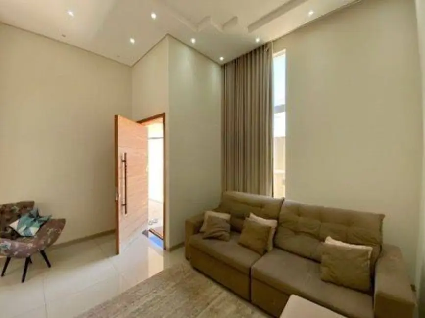 Foto 3 de Casa com 3 quartos à venda, 210m2 em Parque Residencial J. Macedo, Sao Jose Do Rio Preto - SP