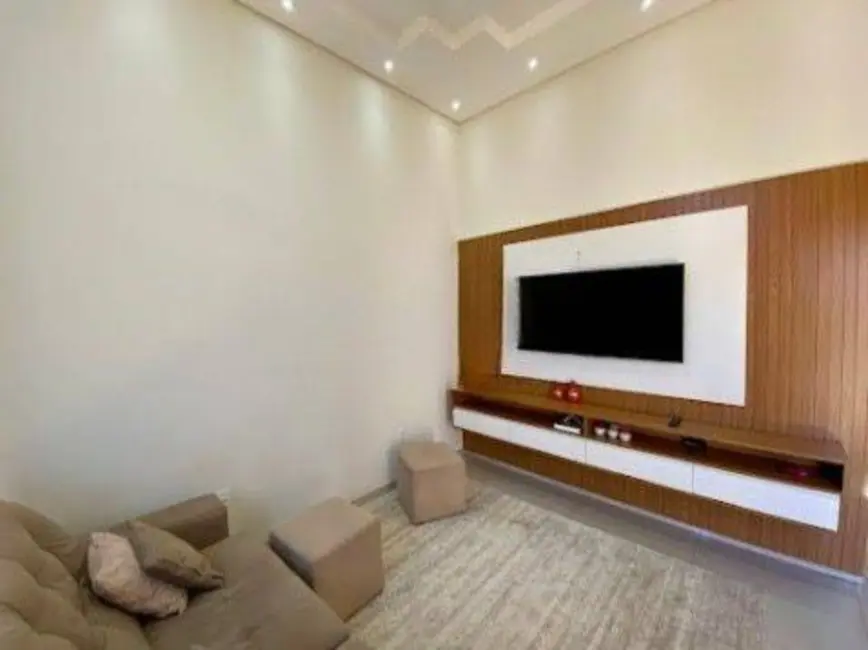 Foto 1 de Casa com 3 quartos à venda, 210m2 em Parque Residencial J. Macedo, Sao Jose Do Rio Preto - SP