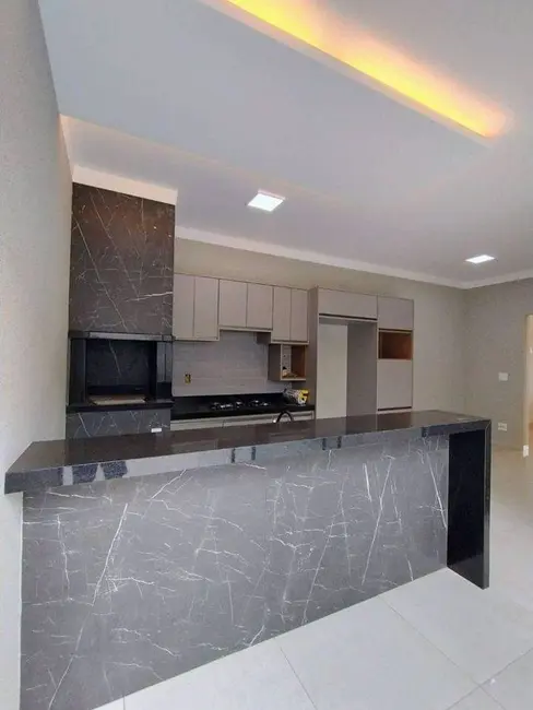 Casa com 3 quartos à venda, 200m2 em Parque Residencial J. Macedo, Sao Jose Do Rio Preto - SP - imagem 3 Foto 3 de Casa com 3 quartos à venda, 200m2 em Parque Residencial J. Macedo, Sao Jose Do Rio Preto - SP