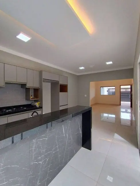 Casa com 3 quartos à venda, 200m2 em Parque Residencial J. Macedo, Sao Jose Do Rio Preto - SP - imagem 1 Foto 1 de Casa com 3 quartos à venda, 200m2 em Parque Residencial J. Macedo, Sao Jose Do Rio Preto - SP