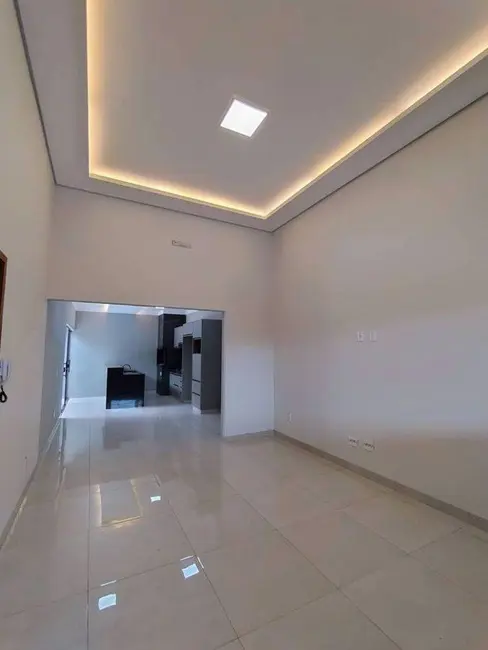 Casa com 3 quartos à venda, 200m2 em Parque Residencial J. Macedo, Sao Jose Do Rio Preto - SP - imagem 2 Foto 2 de Casa com 3 quartos à venda, 200m2 em Parque Residencial J. Macedo, Sao Jose Do Rio Preto - SP