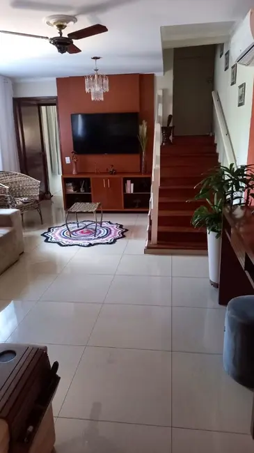 Sobrado com 3 quartos à venda, 130m2 em Jardim Residencial Vetorasso, Sao Jose Do Rio Preto - SP - imagem 3 Foto 3 de Sobrado com 3 quartos à venda, 130m2 em Jardim Residencial Vetorasso, Sao Jose Do Rio Preto - SP